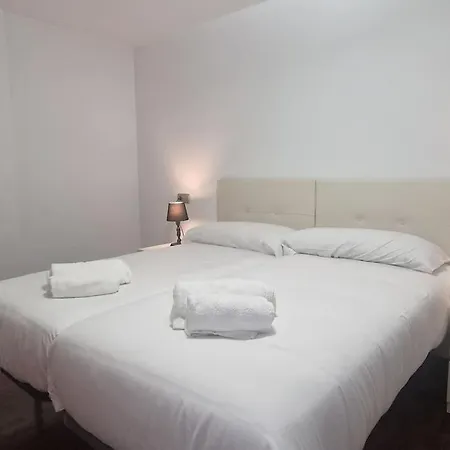 35a01 Amplio Apto 3hab En *